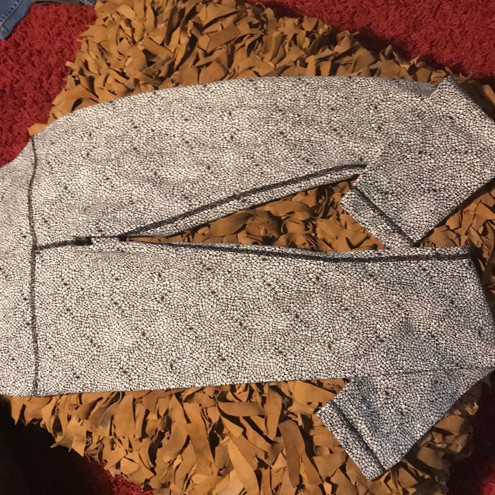 NWT Lululemon leggings size 8. New condition